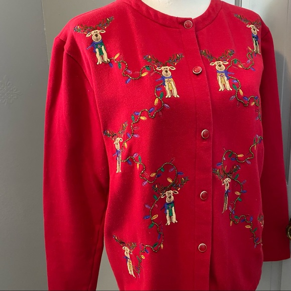 Karen Scott Vntg Christmas Sports Top Cardigan M Red Embroidered Reindeer - Picture 1 of 14